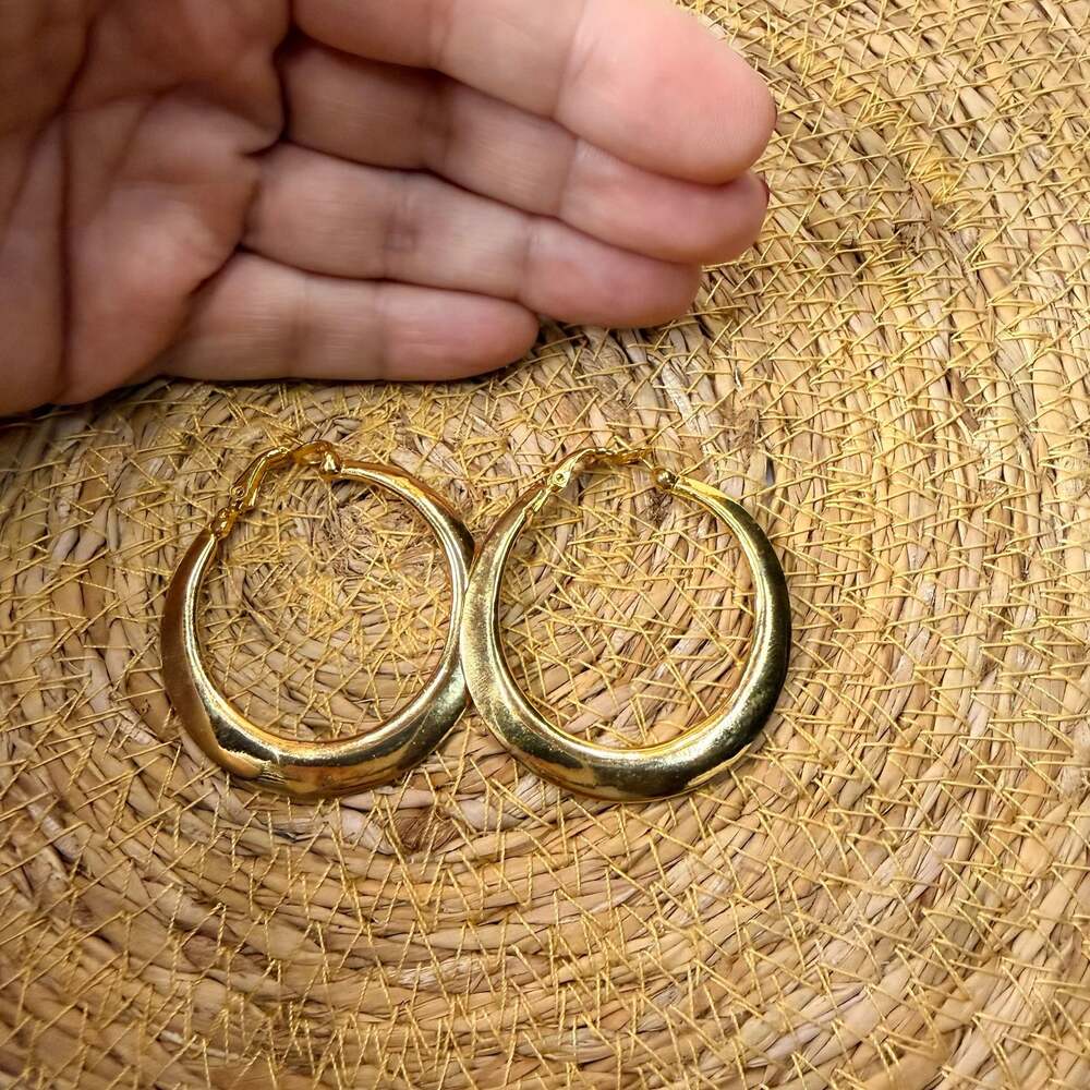 Classic Gold Tone Tapered Round Hoop Earrings